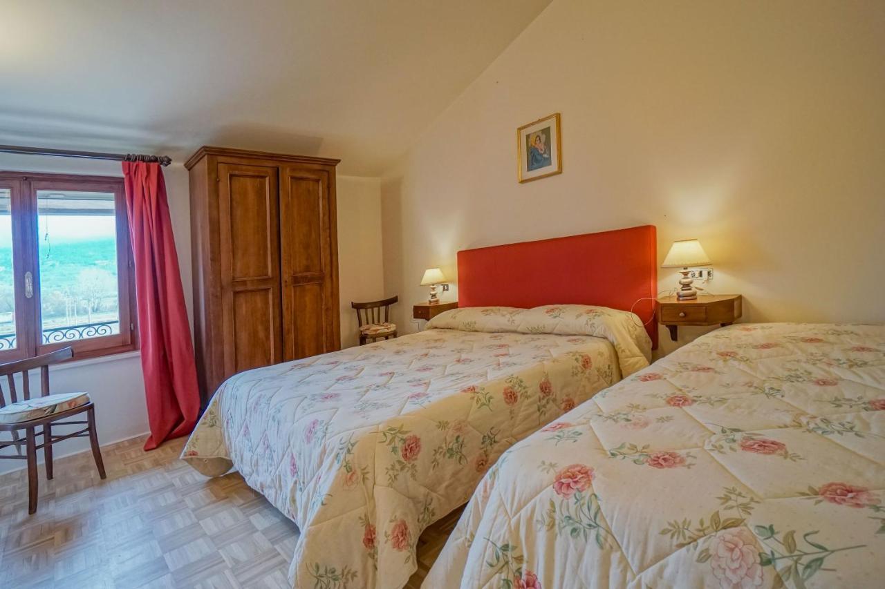 ريفيوتورتو Il Quercione Agriturismo المظهر الخارجي الصورة