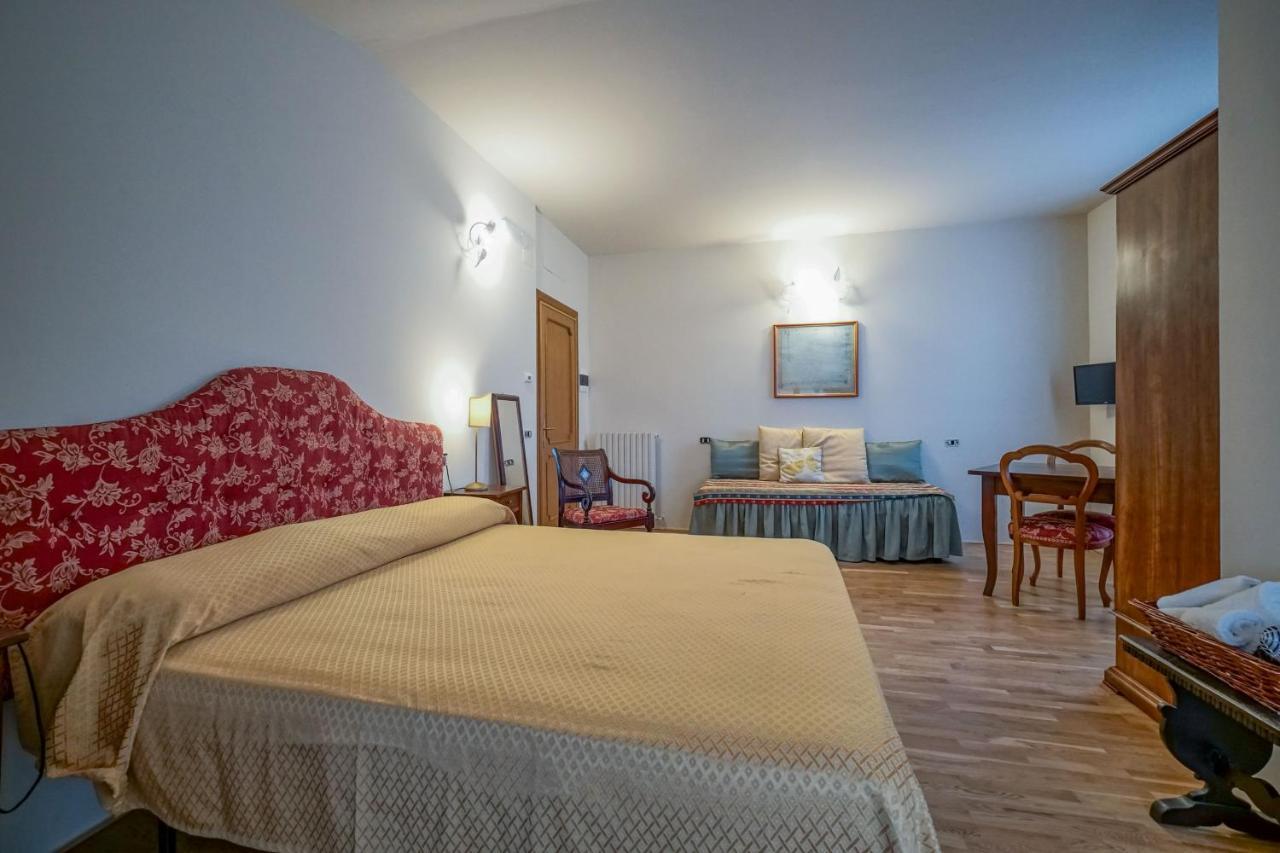ريفيوتورتو Il Quercione Agriturismo المظهر الخارجي الصورة